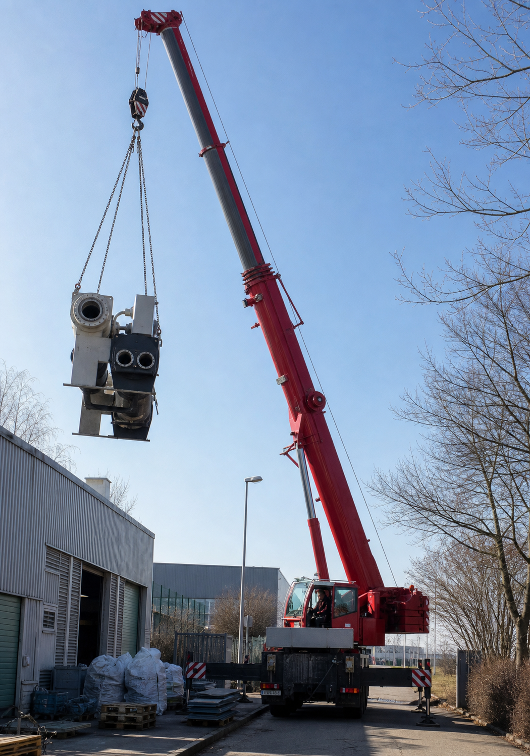 Abbau und Transport von Kühlsystemen und Turbinen